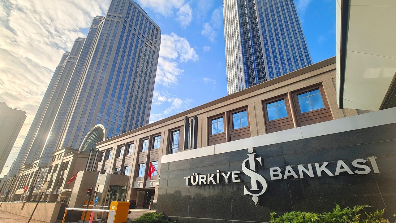 As Skymod Technology, we developed MaxisVentBot, a customized investor support chatbot exclusively for Türkiye İş Bankası. Read our success story of time saving with Generative AI.